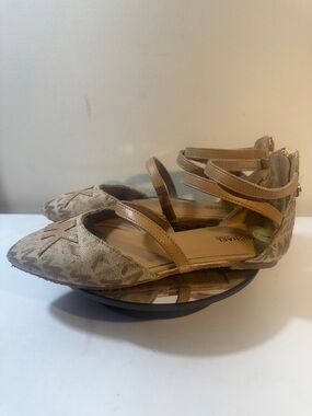 Michael Kors Zola 3 Beige Tan Star-Embroidered Ballet Flats - Girls Size 1